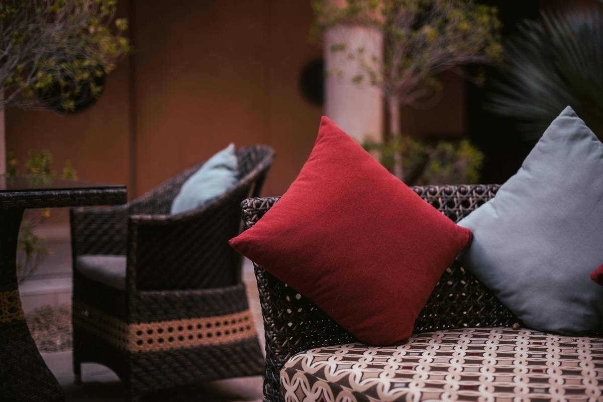 Why Your Backyard Feels Cold (Even in Summer) — And How an Outdoor Fire Table Furniture Set Fixes It